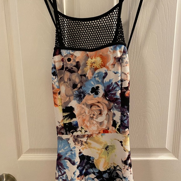 Floral net skater dress - Picture 2 of 5